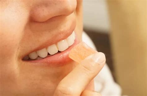 Hindari kebiasaan yang merusak gigi